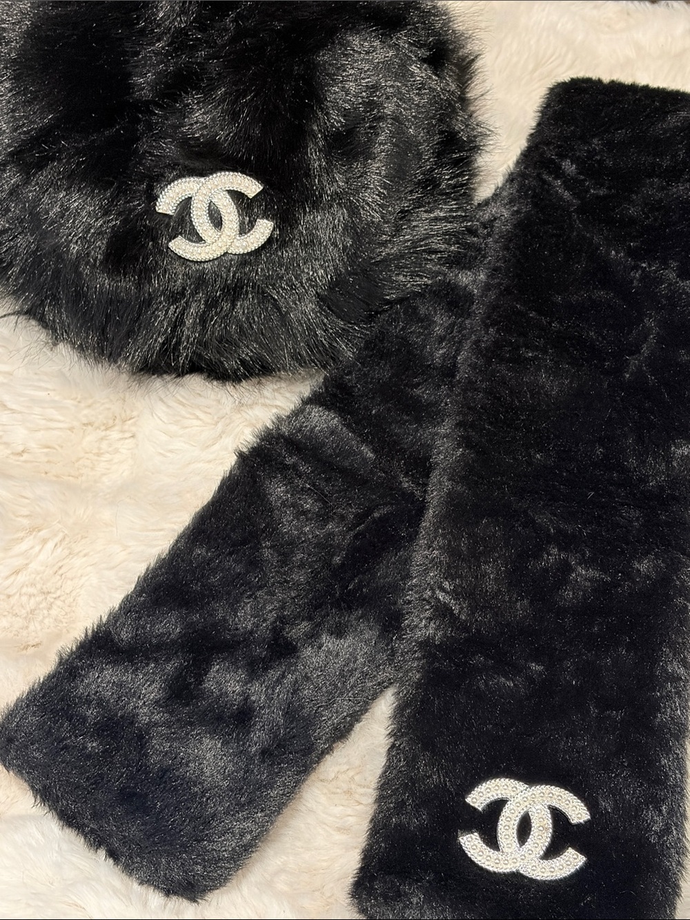Black Faux-Fur Beret and Scarf Set